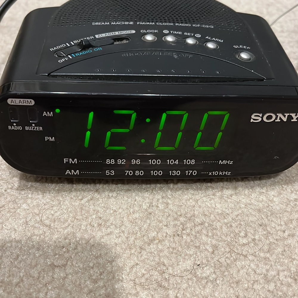 Sony Alarm Clock - Picture 2 of 2